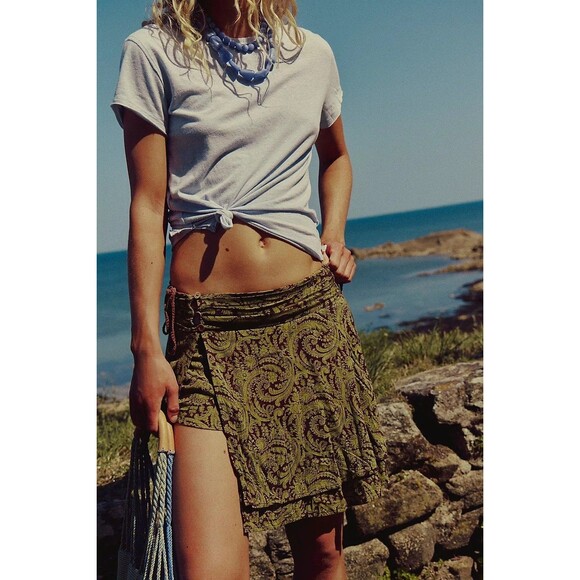 Free People free-est Scarlett Printed Skort Short Floral Print Smocked S 283985 - Picture 4 of 9